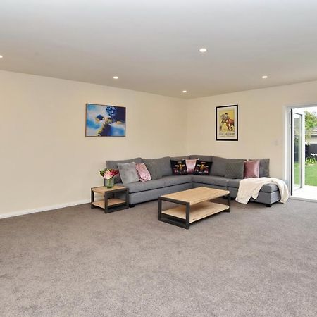 Weston Villa - Spacious & Family Friendly - Bookahome Christchurch Kültér fotó