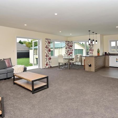 Weston Villa - Spacious & Family Friendly - Bookahome Christchurch Kültér fotó